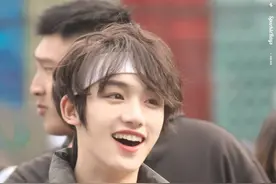 丁程鑫那些可以封神的照片图片