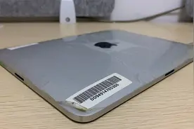 苹果 iPad 第一代原型机曝光：采用双基座设计图片