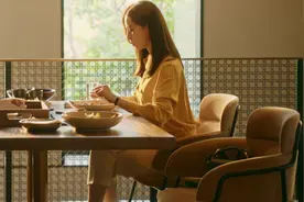 “当初是我错了，你去找她复婚”看完前妻朋友圈，凤凰男心如刀割图片