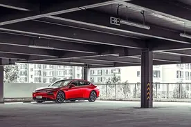 「首试」三选一 | 小鹏汽车 P7图片