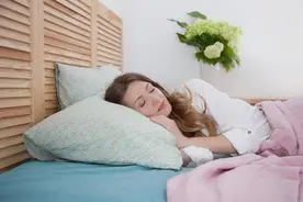 明明睡了很久，可为啥还是感觉很困？看完你便会有答案图片