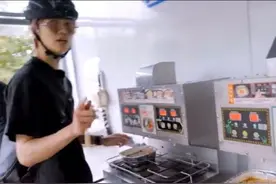 言行不一致的韩男团爱豆，难道他是谐星出身？莫浪费了那帅气颜值图片