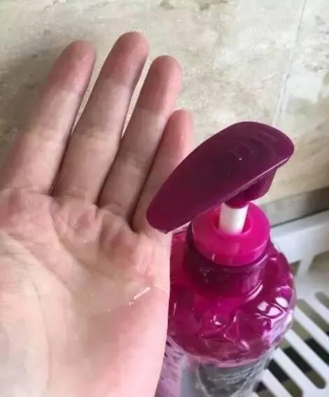 护发问题当然是要从最基础的洗头开始啦