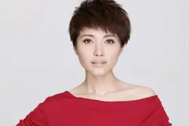 影后颜丙燕：母亲早逝，她49岁仍未婚单身图片