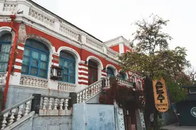 大连俄罗斯风情街地处大连市胜利桥西北，已百年历史图片