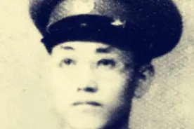志愿军19岁战士雪地光脚追击，活捉美军顾问，团长奖励一双鞋图片