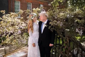 鲍里斯突然秘密结婚！三婚狂出轨，英国人嘲：又要有新情妇了图片