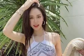 我陷得比你早，你爱的比我少，所以我注定煎熬图片