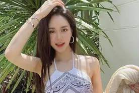 我陷得比你早，你爱的比我少，所以我注定煎熬图片