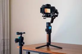 用Vlog视角来记录美好生活：飞宇AK2000S相机稳定器 评测体验图片