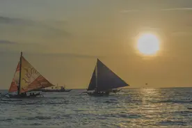 东南亚休闲胜地，菲律宾长滩岛的艳丽晚霞图片