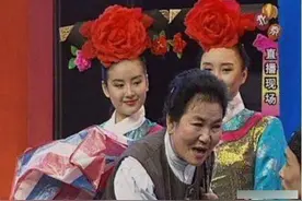 “清纯玉女”董洁的混乱情史，和她身后的3个男人图片