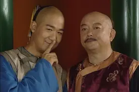 和珅往赈灾粮食掺沙子，乾隆拍手叫好，灾民感激涕零，这是为何？图片
