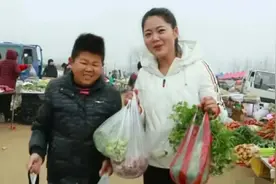 小六视野，开公司当老板小店卖货500万，他一年收入多少钱呢？图片