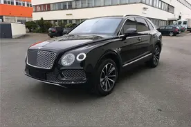 工程老板放弃宾利添越，花390万买顶配揽胜，5.0排量565匹马力图片