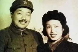 2001年，55岁的贺鹏飞去世，85岁的薛明处理儿子的后事令人泪目图片