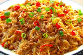 四川的这道蚂蚁上树一定要吃，教你这样做，鲜香入味，不坨不粘锅图片