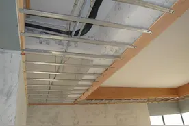 明明轻钢龙骨质量更好，为啥更多人选木龙骨做吊顶？来听听大实话图片