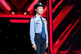 《见多识广》网警警花现场普法，“潮汕美国人”组合献唱《中国话》图片