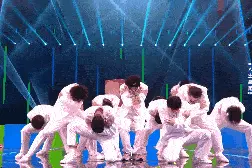 《街舞3》落幕，“人生赢家”AK东继续，整图片