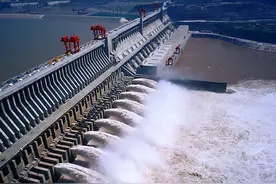 外媒威胁炸毁三峡大坝，专家：做梦！中国世纪工程技术大解析图片