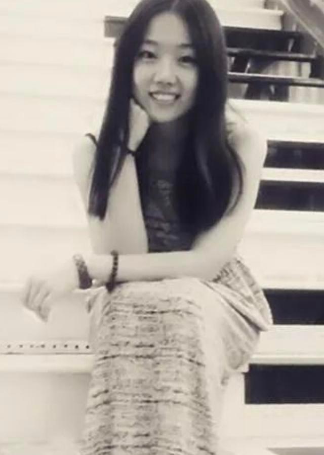 "小鸽子"胡雅斯:6岁出道,13岁隐退,31岁却剃度出家为尼