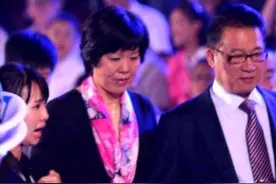 郎平嫁错了人？现任丈夫被称为伪专家，8年前被网友指看走了眼图片