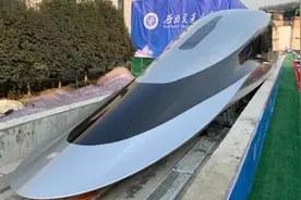 时速620公里！中国超级高铁超过日本，美国：中国剽窃图片
