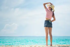 “撩”30岁女人最简单的招式：温水煮青蛙，轻松地俘虏她的心图片