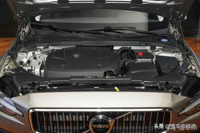 或为最美旅行车？实拍全新沃尔沃V60，33.99万元起售