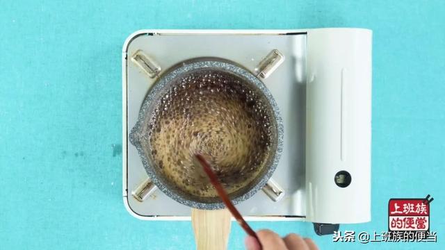 想喝珍珠奶茶不用买，自己在家就能做，超正宗详细的方子，先收藏
