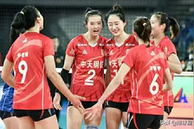 当快刀遇上玻璃锤---女子排超总决赛第一回合图片