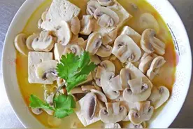 九月，豆腐和它是绝配，简单易学，鲜香味美，补钙质，长个头图片