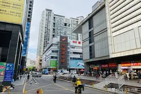 人在广东已经漂泊十年，有时也怀念当初一起大清早漫步深圳华强北图片