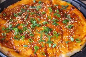 自制酱香饼只需记住这个比例，摆摊月入过万不是梦！图片