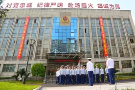 你好，“新蓝”！衢州首批18名入职消防员结业下队图片