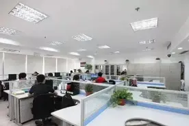 中兴员工吐槽：985硕，放弃定向选调生的机会选了中兴，后悔了图片