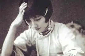 陆小曼：她不是一手好牌打烂，而是她不想打了图片