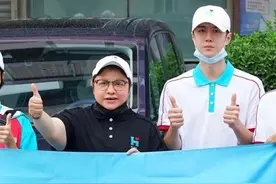 河南救灾成网红打卡地？官媒发文痛批，韩红、谢孟伟等备受质疑图片