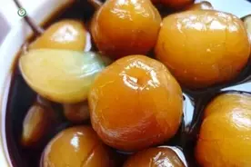 香辣脆甜的五彩泡椒，每一口都在挑逗你的味蕾！图片