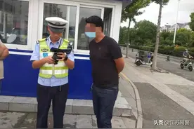 江苏宿迁：车辆“右转弯不让行”！罚100元，记3分！图片