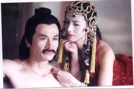 出演《风云》中“武林第一美人”的田丽，53岁两婚两离至今单身图片
