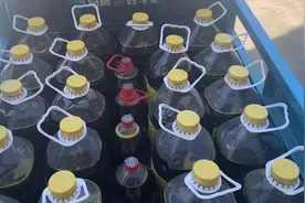 惊了！一高校烧50斤小龙虾师生免费吃图片