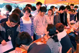 学费过万的民办二本和5千的大专，哪个毕业证更值钱，家长要分清图片
