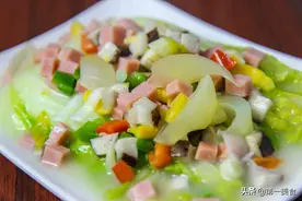 上汤娃娃菜这样做，清淡养胃，营养均衡，不用再炒着吃了图片