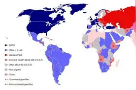 冷战的世界形势是怎样的？两极格局形成的背后存在着怎样的根源？图片