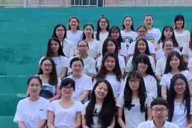 大学班级1男39女，唯一男生成“班宝”，不比师范学校逊色图片