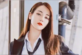 超A的女王范儿穿搭，可攻可甜，女生也可以走霸道女总裁路线图片