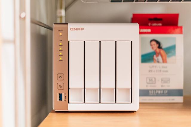 买了威联通NAS不会用？小白看完这篇就明白