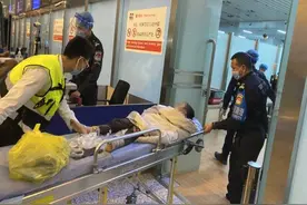 东方快评丨“航班二次开门”体现生命至上图片